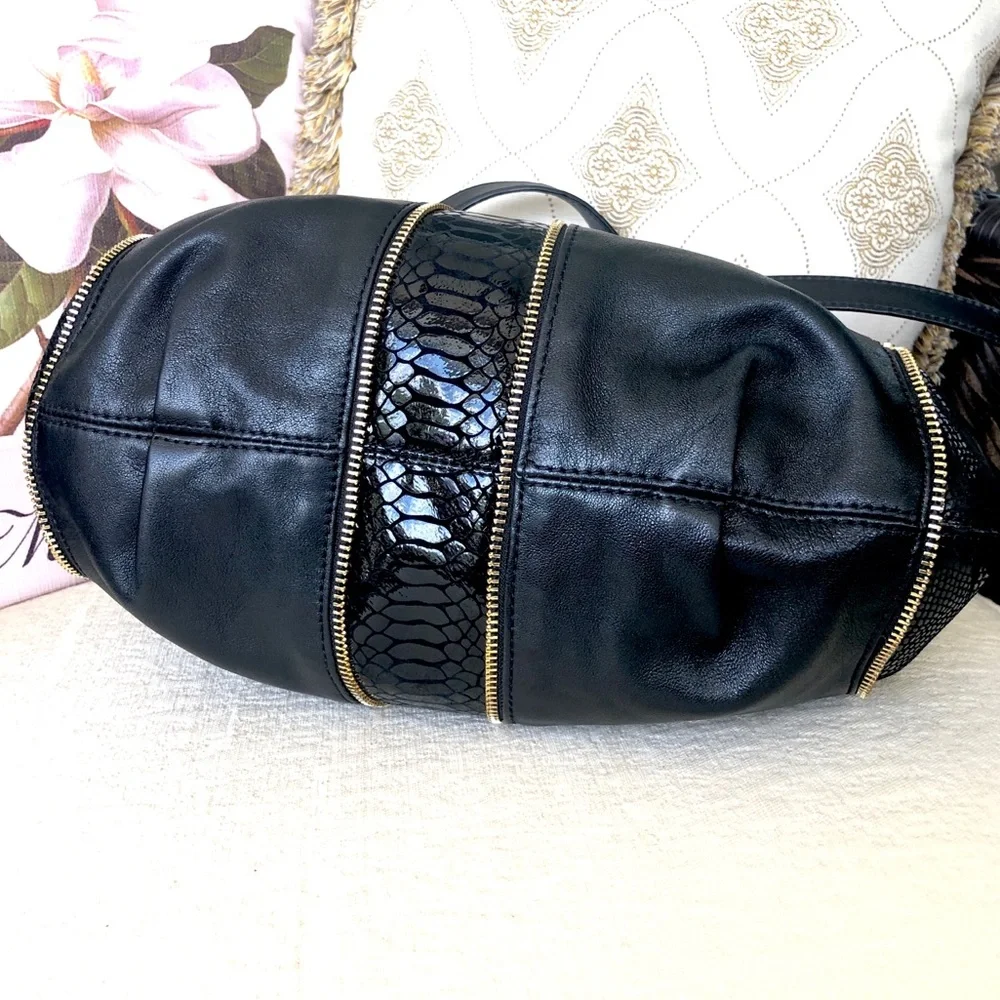 MICHAEL KORS NEWMAN python embossed bag BLACK